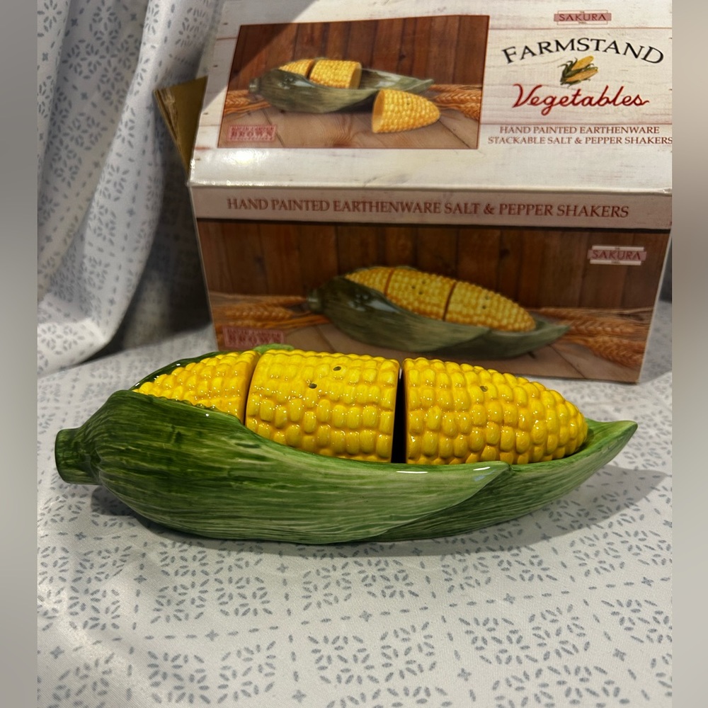 NIB:Sakura Hand painted earthenware salt & pepper shakers; corn on cob s…